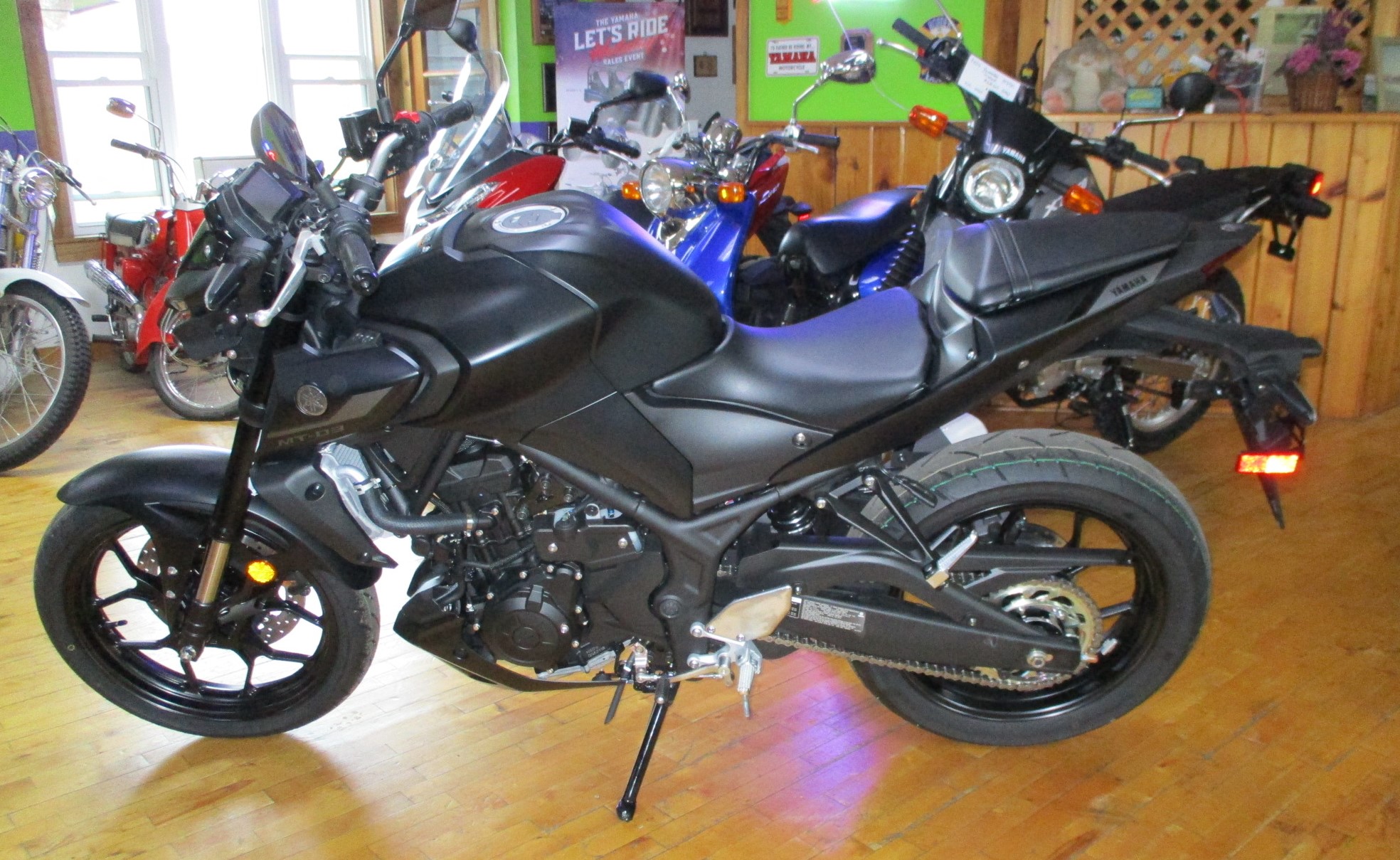 Yamaha Mt Hyper Naked Sport Bike Great Bike Stealth Black John E Harvey S Gasoline